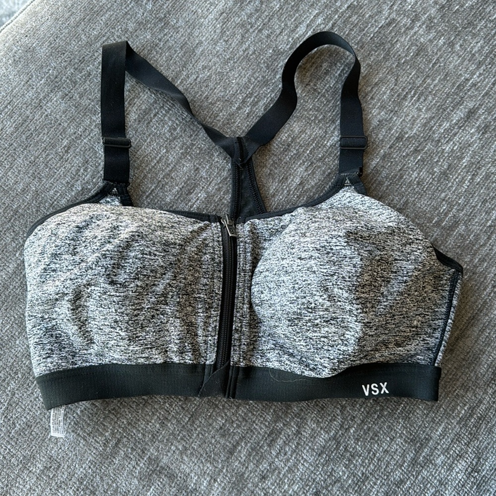 Victoria’s Secret front clasp/zipper sport bra